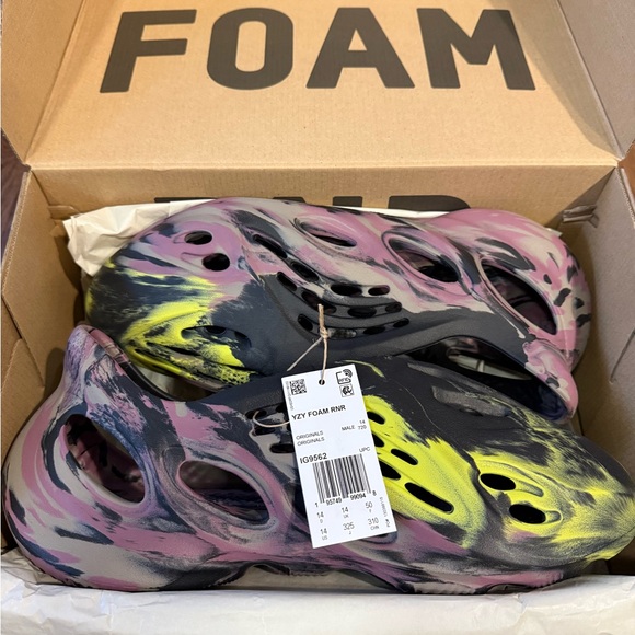 adidas Yeezy Foam RNR MX Carbon Men's Size 14 Authentic New